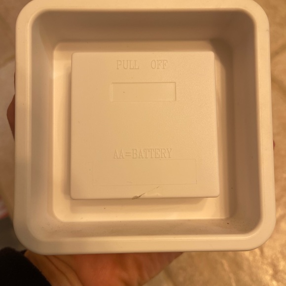 Dwell Magazine  MODERN Desk Clock Square 4" - Picture 3 of 5